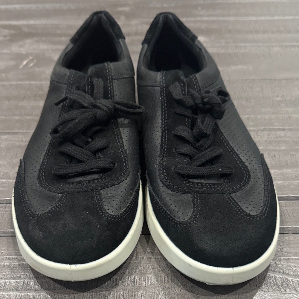 Ecco  Danish Design Black Sneakers with White Soles